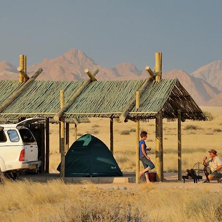 Sossus Oasis Campsite Сесрием Екстериор снимка