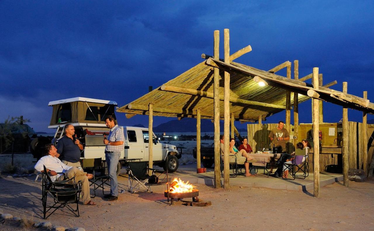 Sossus Oasis Campsite Сесрием Екстериор снимка